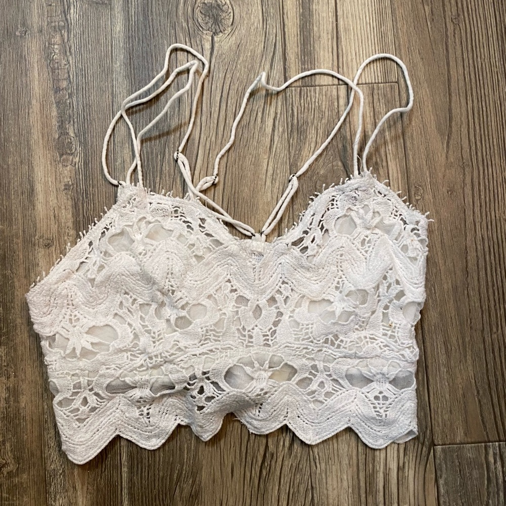 Cute Cropped Spaghetti Strap Blouse